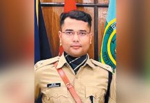 காரின் டயர் வெடித்த விபத்தில் புதிதாக பொறுப்பேற்க சென்ற இளம் ஐபிஎஸ் அதிகாரி பலி