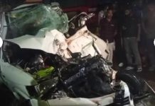 பேருந்து – கார் மோதி மருத்துவக் கல்லூரி மாணவர்கள் ஐவர் உயிரிழப்பு