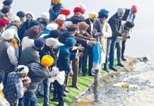 யமுனை நதியில் மன்மோகன் சிங்கின் அஸ்தி கரைப்பு