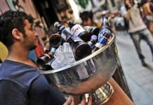 துருக்கி: கள்ளச்சாராயம் குடித்து 37 பேர் பலி