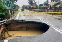 Jalan 5 daerah Kelantan jejas teruk