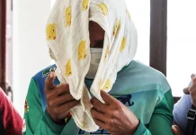 Hukuman 6 sebatan di khalayak selesai dalam tempoh 2 minit