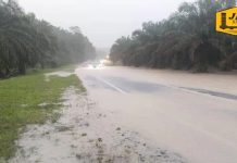 குளுவாங்கில் திடீர் வெள்ளம்; எட்டு குடும்பங்கள் தற்காலிக நிவாரண மையத்தில் தஞ்சம்