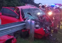 Kereta rempuh besi penghadang 2 wanita maut