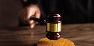 சட்டவிரோத பணிநீக்க வழக்கில் முன்னாள் ஏர் ஆசியா விமானிக்கு RM147,400 வழங்கப்பட்டது