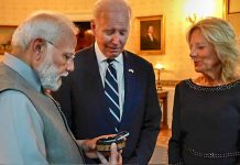அமெரிக்க அதிபர் மனைவி பெற்ற பரிசிலேயே ரொம்ப காஸ்ட்லி – மோடி கொடுத்த ரூ.17 லட்சம் மதிப்பு வைரம்!