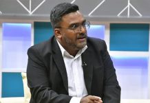 முன்னாள் டிஏபியைச் சேர்ந்த இந்திய விவகாரங்கள் பணியகத்தின் மறுமலர்ச்சியை கேலி செய்கிறார்