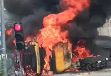 Kemalangan – 3 kenderaan terbakar