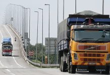 2025 ஆம் ஆண்டில் 659 வணிக வாகன உரிமங்கள், அனுமதிகள் இடைநிறுத்தம், ரத்து செய்யப்பட்டன: லோக்