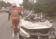 Kereta dipandu remaja 16 tahun rempuh 4 kenderaan – 5 maut