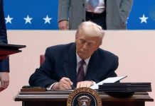 இனி அமெரிக்கா வரும் வெளிநாட்டினரிடம் 16,000 USDஐ முன்கூட்டியே வசூலிக்க டிரம்ப் நிர்வாகம் முடிவு