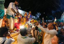 பினாங்கு தைப்பூசத்தில் முருக பக்தர்களுடன் கலந்து கொண்ட கோபிந்த் சிங்