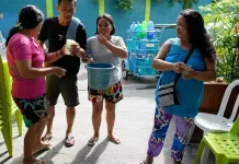 கொசுவை பிடித்துத் தந்தால் சன்மானம் – பிலிப்பைன்ஸ்