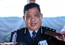 கிரிஸ்டல் மசூதி அருகே கப்பல் பணியாளர் ஒருவரின் உடல் கண்டெடுக்கப்பட்டது