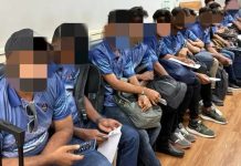 கிரிக்கெட் அணி உறுப்பினர்கள் என நாட்டிற்குள் நுழைய முயன்ற கும்பல் கைது