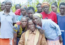 20 மனைவிகளுடன் வாழும் அதிசய மனிதர்