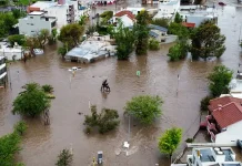 அர்ஜென்டினாவில் கனமழை, வெள்ளம்; 10 பேர் பலி