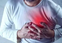 திடீர் மாரடைப்பு மரணங்கள்: கொரோனா மருந்துகள் காரணமா? – மத்திய இணை மந்திரி பதில்