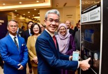 உயர்க் கல்வி அமைச்சின் புதிய தலைமைச் செயலாளர் பணியைத் தொடங்கினார்