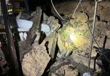 கோம்பாக் பத்து 12இல் ஏற்பட்ட நிலச்சரிவு