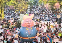 அமெரிக்காவில் டிரம்புக்கு எதிராக மக்கள் போராட்டம்