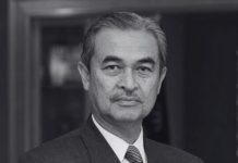 Abdullah Ahmad Badawi, PM ke-5 meninggal dunia