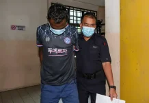 2 பெண்களிடம் கொள்ளையடித்த வழக்கில் குற்றமற்றவர் கூறி விசாரணைக் கோரிய தனித்து வாழும் தந்தை