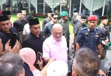 ஜோகூர் இஸ்தானா பெசார் ஹரிராயா திறந்த இல்ல உபசரிப்பு; சிறப்பு வருகைப்புரிந்த மாமன்னர்