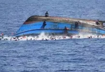 ரோகிங்கியா அகதிகளுடன் சென்ற படகுகள் கடலில் கவிழ்ந்து விபத்து; 427 பேர் பலி