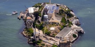 அமெரிக்காவில் குற்றவாளிகளுக்கான அல்காட்ராஸ் (Alcatraz) சிறையை மீண்டும் திறக்க அதிபர் டிரம்ப் உத்தரவு