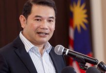 PKR துணைத் தலைவர் பதவிக்கு வேட்புமனு தாக்கல் செய்தார் ரஃபிஸி