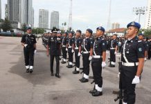 சபா தேர்தல்: பாதுகாப்புக்கு பணியில் 10,000 போலீசார் ஈடுபடுவர் — உள்துறை அமைச்சர்