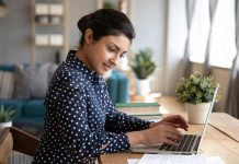 தனியார் துறையில் நெகிழ்வுத்தன்மை கொண்ட பணிமுறை: பிரதமர் அன்வார் இப்ராஹிம் வேண்டுகோள்!