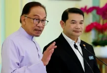 ரஃபிஸி விடுப்பில் செல்வதால் எந்தப் பிரச்சினையும் இல்லை என்கிறார் அன்வார்.