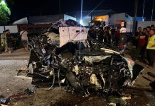 எரிபொருள் லோரியும் மைவி வாகனமும் நேருக்கு நேர் மோதி விபத்து; ஒருவர் பலி.