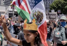 அமெரிக்காவில் டிரம்பின் குடியேற்ற கொள்கைக்கு எதிராக வலுக்கும் போராட்டம்