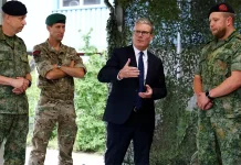 அணுகுண்டுகளை சுமக்கும் திறன் கொண்ட எப்-35 ஜெட் விமானங்களை வாங்க இங்கிலாந்து திட்டம்