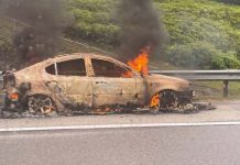 கார் திடீரென தீப்பிடித்து எரிந்ததில் ஆடவர் ஒருவரும் அவரது வருங்கால மனைவியும் காயமின்றி உயிர் தப்பினர்