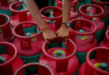 சிறு, குறு, உணவு பான வர்த்தகர்களுக்கான எரிவாயு சிலிண்டர் விதியை அரசு மறுபரிசீலனை செய்யவுள்ளது