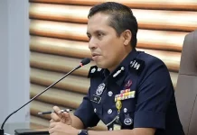 மனைவிகள் – பிற பெண்களுடனான பாலியல் வீடியோக்கள் வைத்திருந்ததாகக் கூறப்படும் மத போதகர் கைது