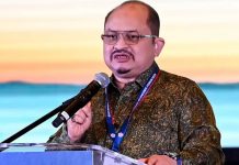 RM100 ரொக்க உதவி, RON95 விலை குறைவு ஆகியவை தேர்தல் பரிசுகள் அல்ல என்கிறார் பிரதமரின் அரசியல் செயலாளர்