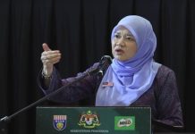 பள்ளியில் மதுபான ஏலம் (Liquor Auction): விசாரணையை அதிகாரிகளிடம் ஒப்படைத்துள்ளோம் – கல்வியமைச்சர்