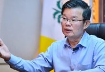 உள்ளூர் வணிகர்களின் நலனை பாதுகாக்க அந்நியர்கள் இங்கு வணிகம் செய்வதை கட்டுப்படுத்த வேண்டும்