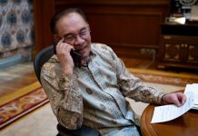 அமெரிக்காவுடன் வரிவிதிப்பு விவகாரம்: அன்வார்-டிரம்ப் தொலைபேசி உரையாடல்