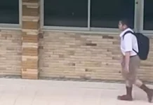 சிலையாக நின்ற மாணவன்- காரணம் என்ன? வைரலாகும் வீடியோ