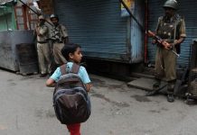 காஷ்மீரில் பயங்கரவாதிகள் பிடியிலிருந்த 215 பள்ளிகள் அரசு கட்டுப்பாட்டின்கீழ் வந்தன; எதிர்க்கட்சிகள் கண்டனம்