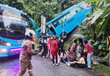 Bas kilang terbabas – 6 pekerja cedera