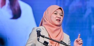 13MP: முன்பள்ளி முதல் மேல்நிலை கல்வி வரை முழுமையான மேம்பாட்டில் அதிக கவனம் செலுத்துப்படும்