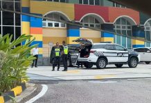 சட்டவிரோத வாடகை வாகனச் சேவை: சிங்கப்பூரில் பதிவுசெய்யப்பட்ட 4 வாகனங்களை கைப்பற்றியது ஜோகூர் சாலைப் போக்குவரத்துத் துறை