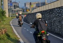 கூட்டரசு சாலைகளில் கூடுதல் மோட்டார் சைக்கிள் பாதைகளை அமைக்கும் திட்டங்கள் எதுவும் இல்லை: அமைச்சர்